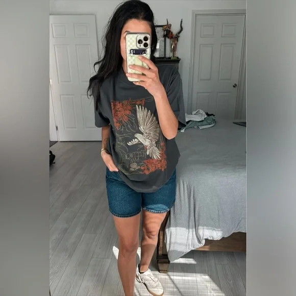 Abercrombie Fleetwood Mac Graphic Tee - Picture 2 of 2